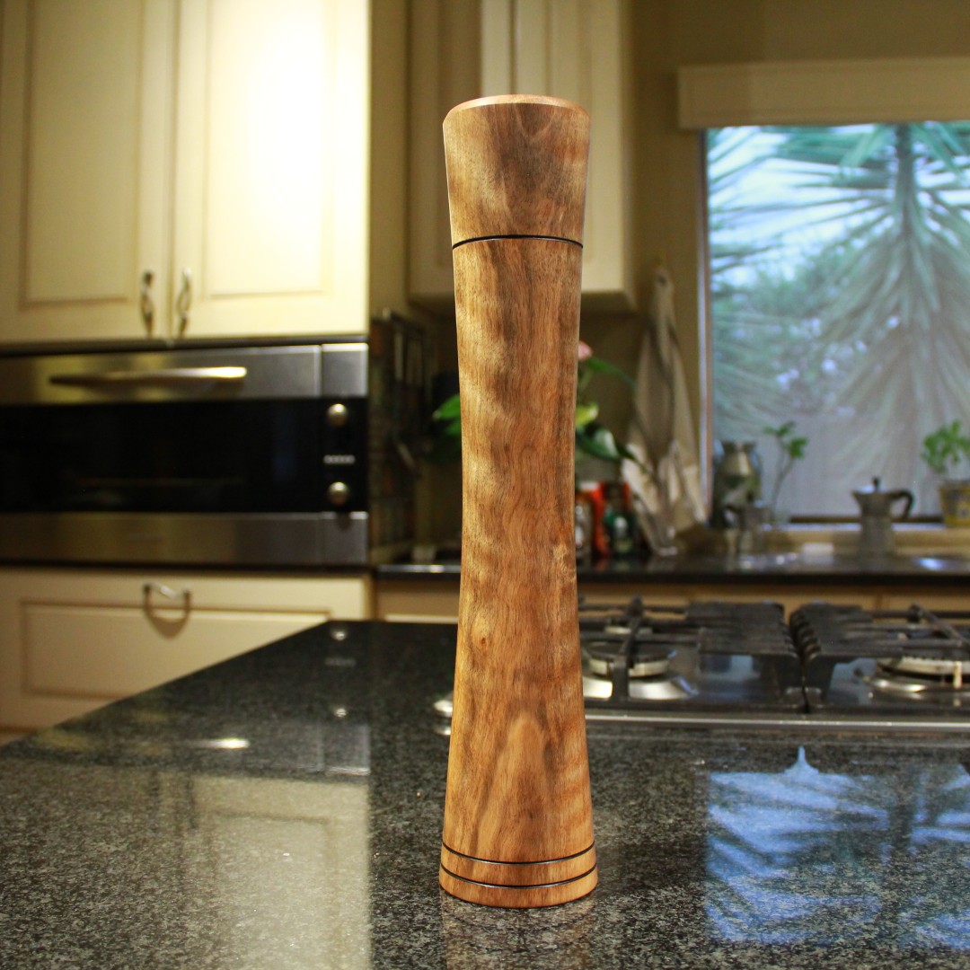 Jumbo Jackalberry Mill – A True Statement Piece - Image 3